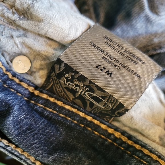 Silver Jeans "Carmen Rose Bermuda" - Picture 5 of 7